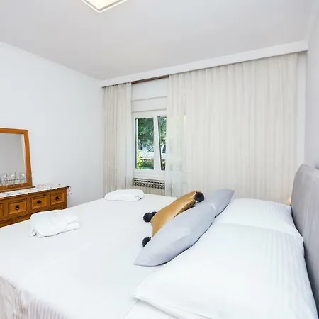 Pavone Appartement *